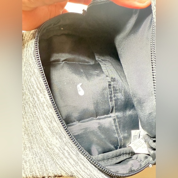 Reebok Heather Gray Crossbody Bag - Picture 4 of 6